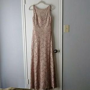 Nightway Formal Dress